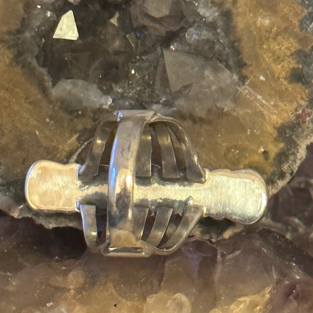 Turquoise long sterling silver southwestern ring - Picture 3 of 7
